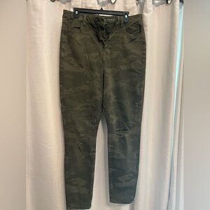 Camouflage Distressed Pants